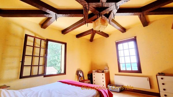 24200 Sarlat La Caneda Belle Périgourdine,dépendances et piscine sur 5000m²