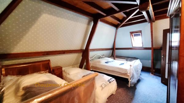 24200 Sarlat La Caneda Belle Périgourdine,dépendances et piscine sur 5000m²