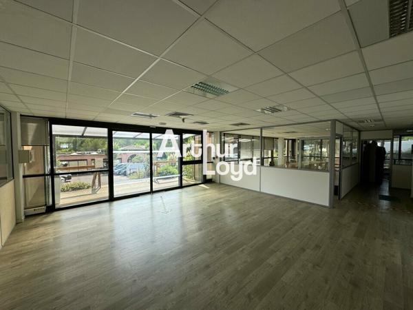 Bâtiment indépendant de 1250 m² à la vente - Sophia Antipolis