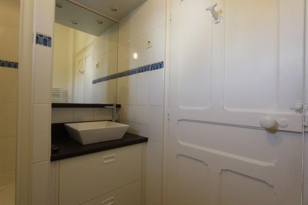 A LOUER, UN GRAND APPARTEMENT T2 BIS DANS LE QUARTIER DU STEIR. -