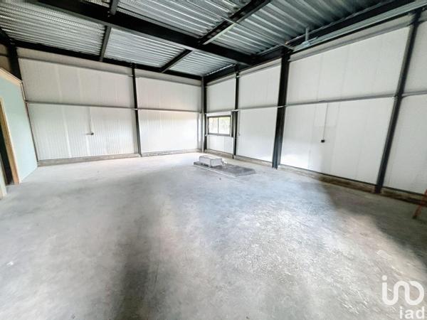 Location hangar 77 m² Boissy-sous-Saint-Yon