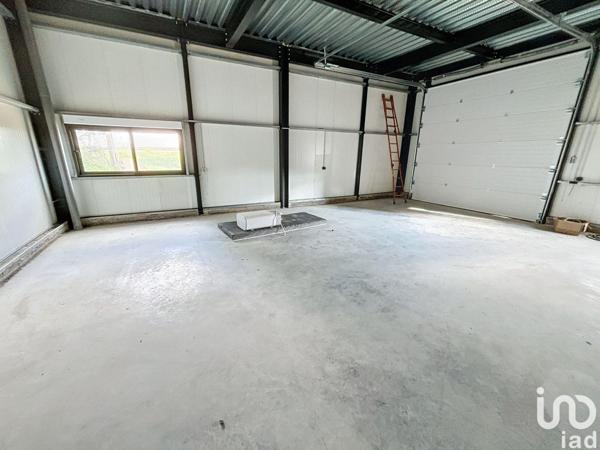 Location hangar 77 m² Boissy-sous-Saint-Yon