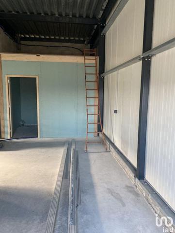 Location hangar 77 m² Boissy-sous-Saint-Yon