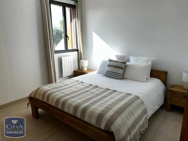 Appartement à louer 3 pièces 79m²