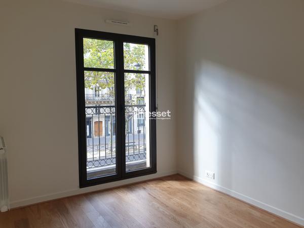 Location Appartement 5 pièces 133 m² - Paris 75007