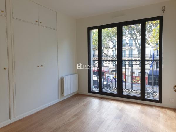 Location Appartement 5 pièces 133 m² - Paris 75007