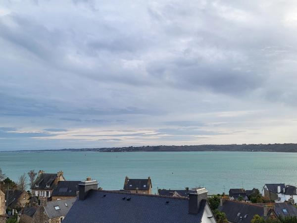 Perros-Guirec : belle Maison 156 m2 avec Vue Mer Panoramique, quartier recherché !