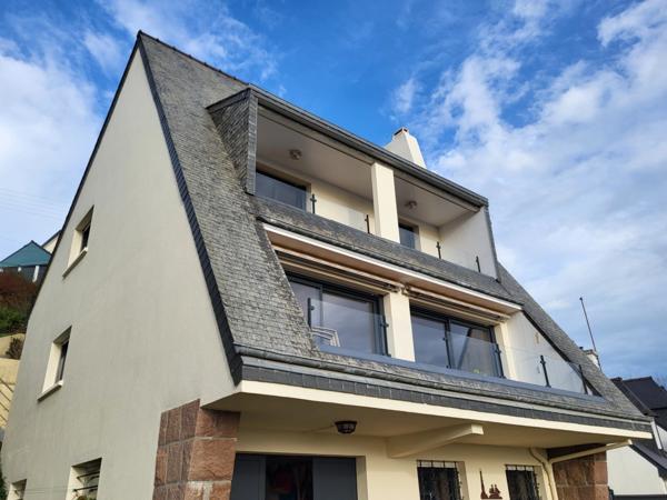 Perros-Guirec : belle Maison 156 m2 avec Vue Mer Panoramique, quartier recherché !