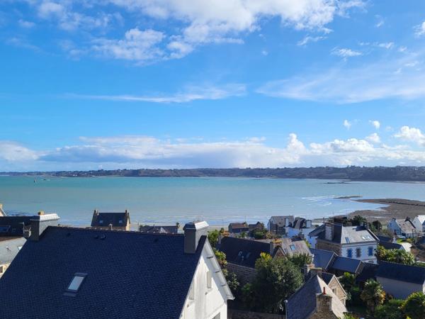 Perros-Guirec : belle Maison 156 m2 avec VUE MER PANORAMIQUE, QUARTIER recherché !