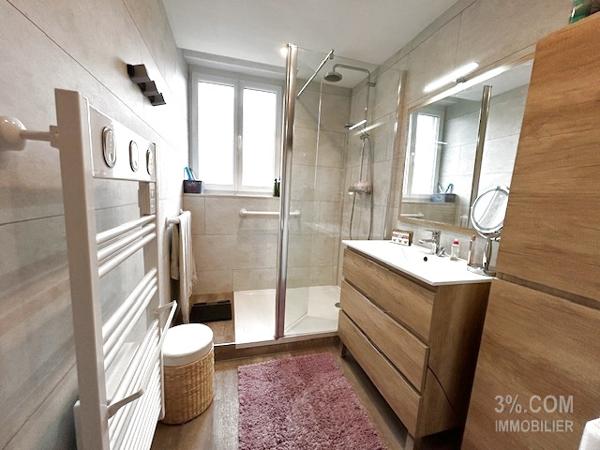 Appartement 5 pièce(s) 2 chambre(s) 85 m²