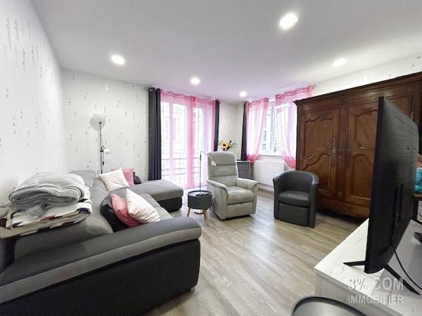 Appartement 5 pièce(s) 2 chambre(s) 85 m²