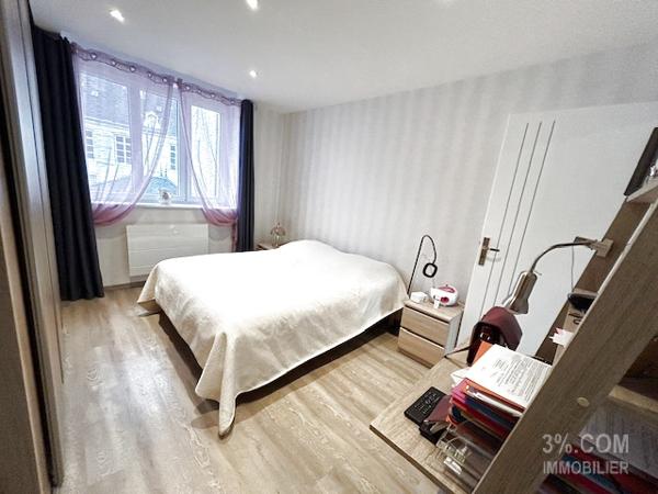 Appartement 5 pièce(s) 2 chambre(s) 85 m²
