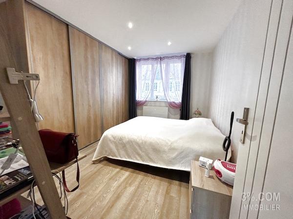 Appartement 5 pièce(s) 2 chambre(s) 85 m²