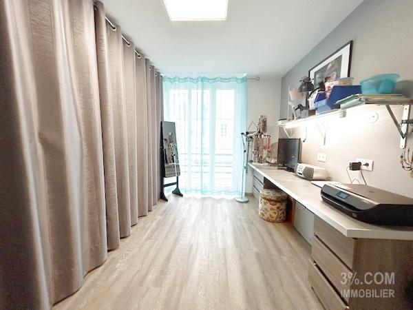 Appartement 5 pièce(s) 2 chambre(s) 85 m²