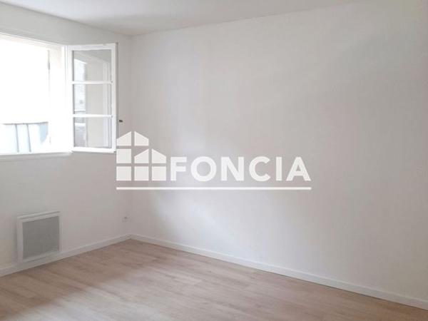 Location Studio 28.77 m² - 16 RUE PAUL DOUMER Perigny Sur Yerres 94520