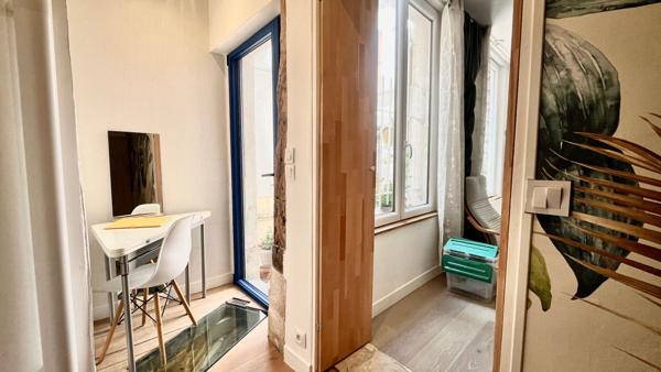 A VENDRE 2P ATYPIQUE 43M2 RUE DE LANCRY CANAL SAINT MARTIN PARIS 10E