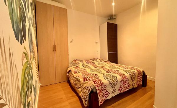 A VENDRE 2P ATYPIQUE 43M2 RUE DE LANCRY CANAL SAINT MARTIN PARIS 10E