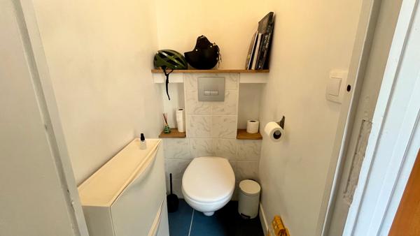 A VENDRE 2P ATYPIQUE 43M2 RUE DE LANCRY CANAL SAINT MARTIN PARIS 10E