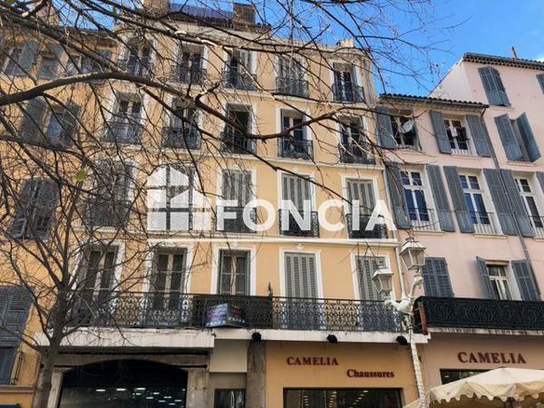 Local commercial 3 pièces à louer