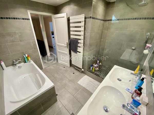 Maison d architecte de 274 m²