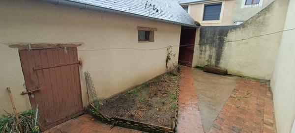 Maison de bourg pour investisseur