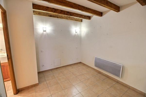 APPARTEMENT LOFT DE 130 M² AVEC TERRASSE, GARAGE, PARKING SÉCURISÉ