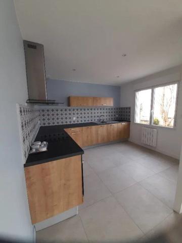Location                                                      Maison
                        
                     4 pièces                      90 m2                     à Nantes