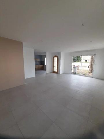 Location                                                      Maison
                        
                     4 pièces                      90 m2                     à Nantes