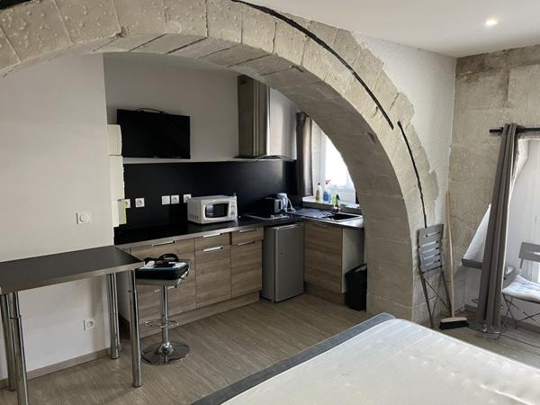 Appartement à louer 400 € CC Castres 1 pièce 25 m² DPE D