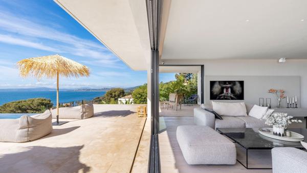 Vente Villa de luxe Les Issambres 9 Pièces 435 m²