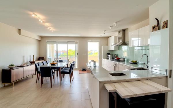 Appartement à vendre    4 pièces •  Istres