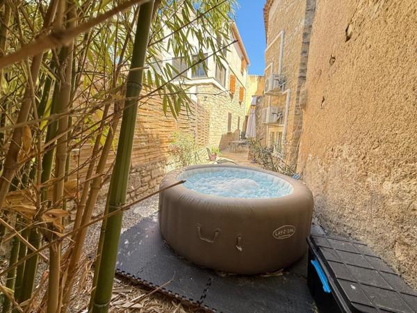 Maison de ville au calme avec jardin