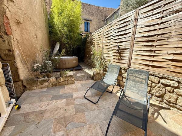 Maison de ville au calme avec jardin