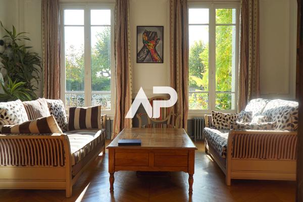 Maison Montmorency 10 pièces 300 m2 1 290 000 € **  - Référence  1700