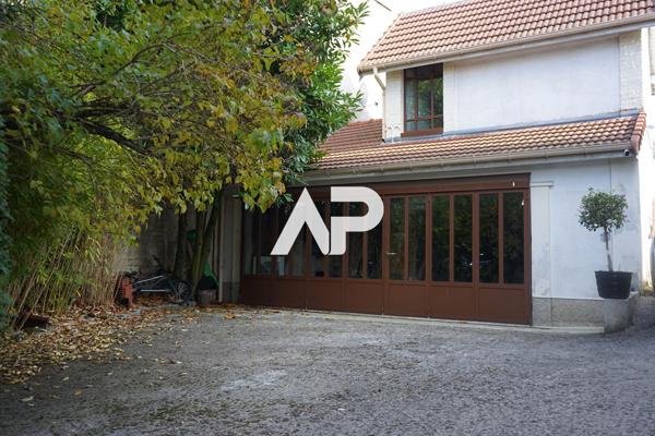 Maison Montmorency 10 pièces 300 m2 1 290 000 € **  - Référence  1700