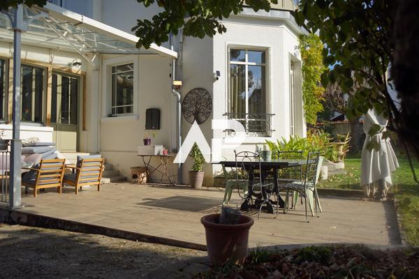 Maison Montmorency 10 pièces 300 m2 1 290 000 € **  - Référence  1700