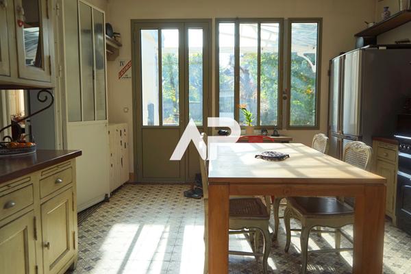 Maison Montmorency 10 pièces 300 m2 1 290 000 € **  - Référence  1700