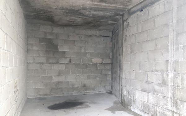 Stationnement à vendre    14 m2 Brest