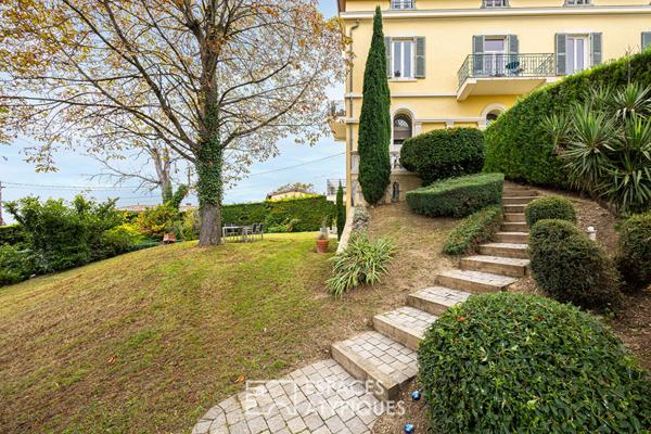 Appartement familial avec jardin au sein d’une copropriété historique