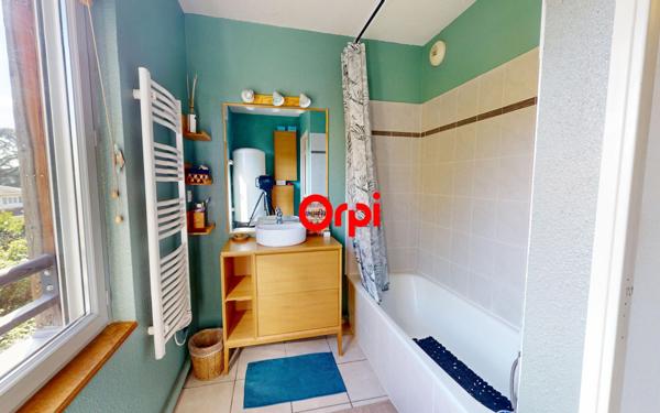 Appartement à vendre    3 pièces •  Vaulx-en-Velin