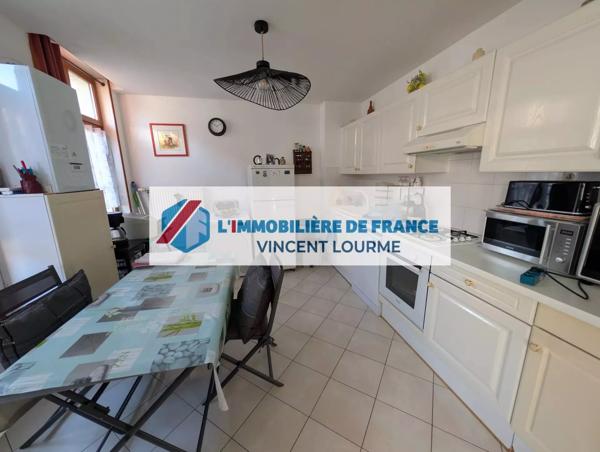 Appartement T3 , garage et ascenseur.