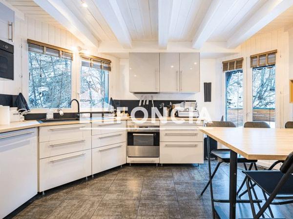 À vendre Maison 8 pièces 159.59 m² - La Plagne Tarentaise 73210