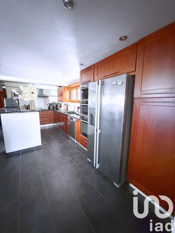 Maison à vendre 8 pièces 171 m² Injoux-Génissiat