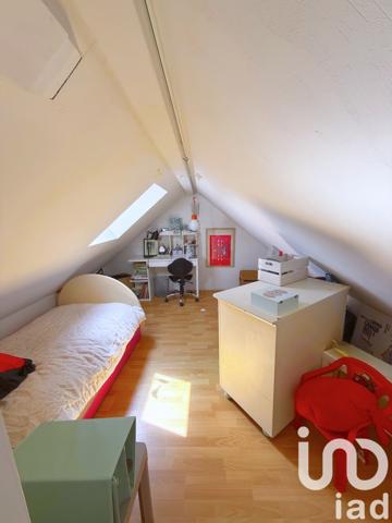 Maison à vendre 8 pièces 171 m² Injoux-Génissiat