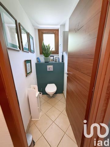 Maison à vendre 8 pièces 171 m² Injoux-Génissiat