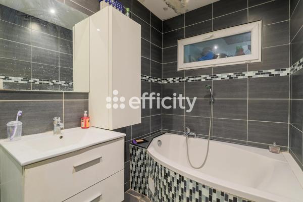 Maison 9 pièces - 148 m² Exclusivité efficity