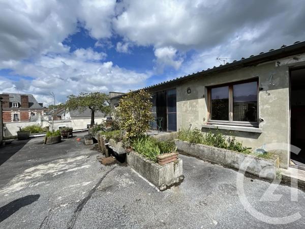 Immeuble à vendre  600 m 2   GUISE  - 02