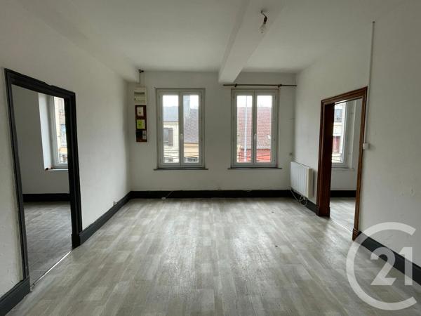 Immeuble à vendre  600 m 2   GUISE  - 02
