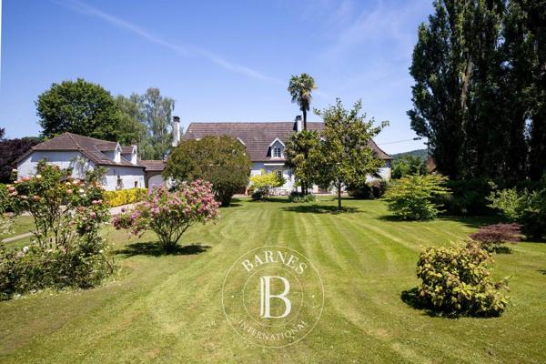 Pau, Maison 4 Chambres -  268 m² à vendre