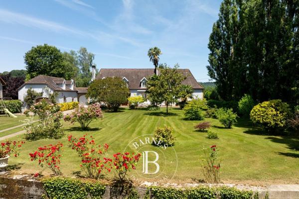 Pau, Maison 4 Chambres -  268 m² à vendre